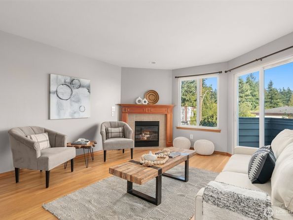 13709 Greenwood Avenue N, Seattle WA 98133