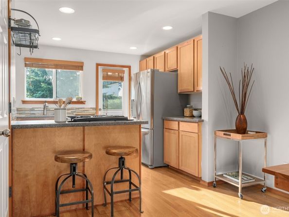 13709 Greenwood Avenue N, Seattle WA 98133