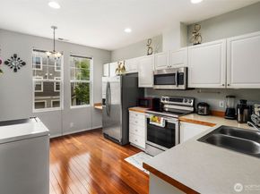 6232 S 233rd Street, Kent WA 98032