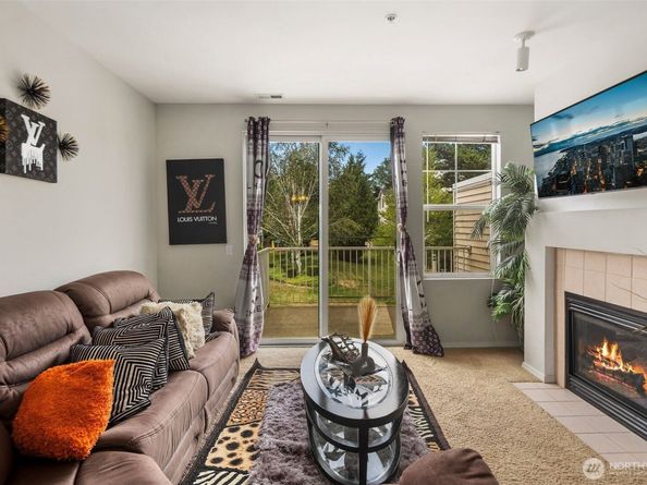 6232 S 233rd Street, Kent WA 98032