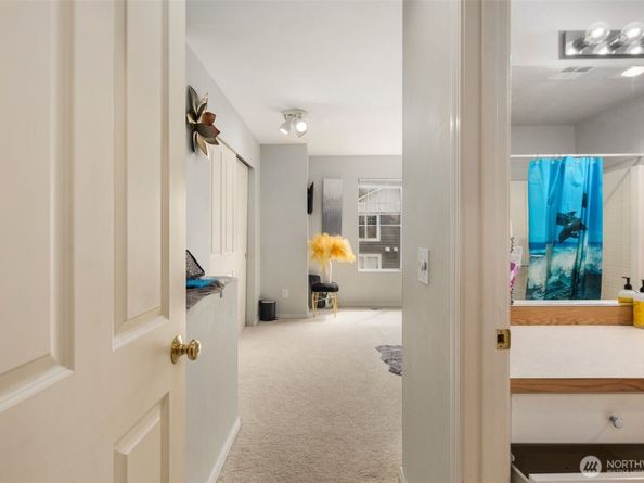 6232 S 233rd Street, Kent WA 98032