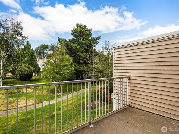 6232 S 233rd Street, Kent WA 98032