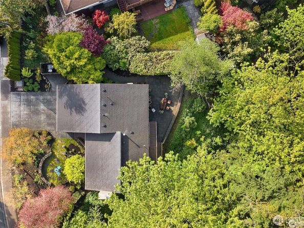 15144 SE 46th Way, Bellevue WA 98006
