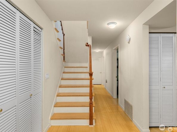 15144 SE 46th Way, Bellevue WA 98006