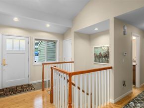 15144 SE 46th Way, Bellevue WA 98006