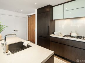188 Bellevue Way NE 802, Bellevue WA 98004