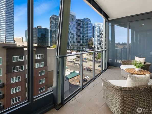 188 Bellevue Way NE 802, Bellevue WA 98004