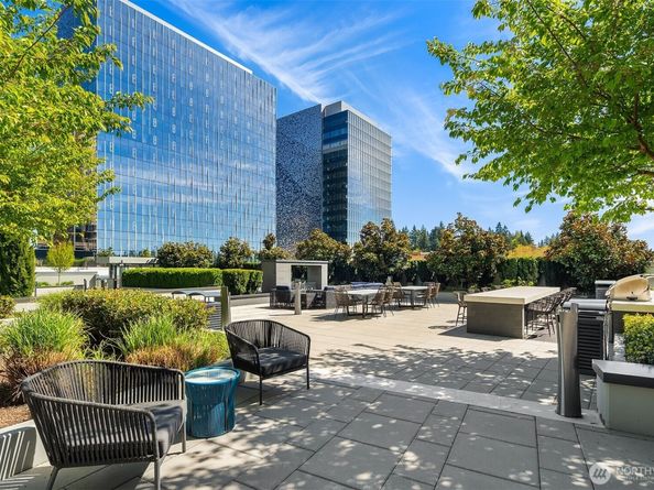 188 Bellevue Way NE 802, Bellevue WA 98004