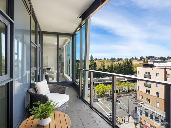 188 Bellevue Way NE 802, Bellevue WA 98004