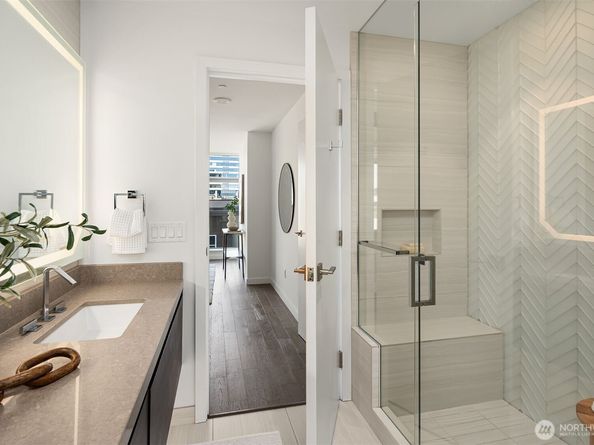 188 Bellevue Way NE 802, Bellevue WA 98004