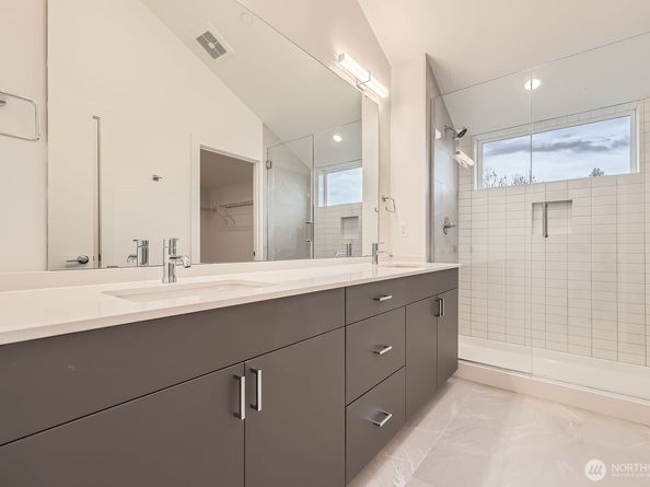1327 N 185th C, Shoreline WA 98133