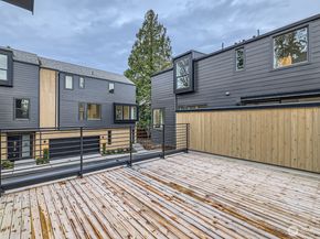 1327 N 185th C, Shoreline WA 98133