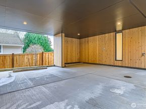 1327 N 185th C, Shoreline WA 98133