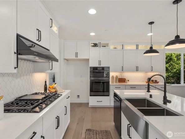 4118 220th Place SE, Bothell WA 98021