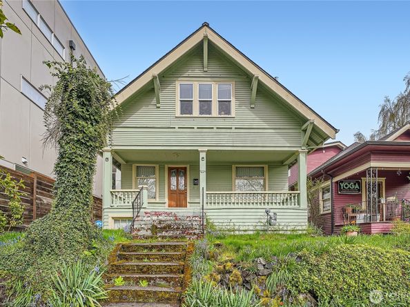 5224 12th Avenue NE, Seattle WA 98105