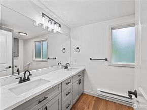 11785 Penny Place NE, Bainbridge Island WA 98110