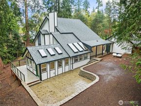 11785 Penny Place NE, Bainbridge Island WA 98110