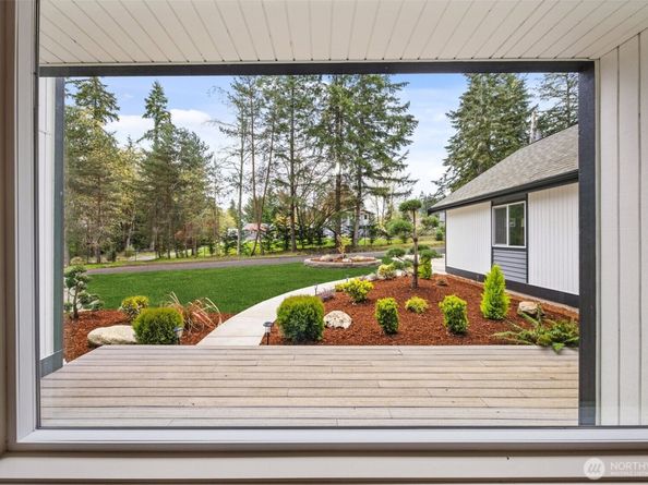 11785 Penny Place NE, Bainbridge Island WA 98110