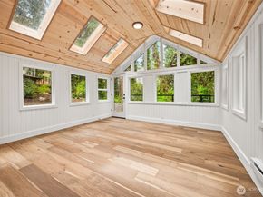 11785 Penny Place NE, Bainbridge Island WA 98110
