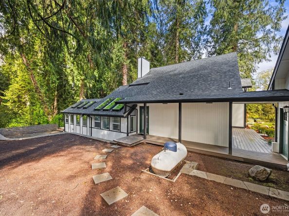 11785 Penny Place NE, Bainbridge Island WA 98110