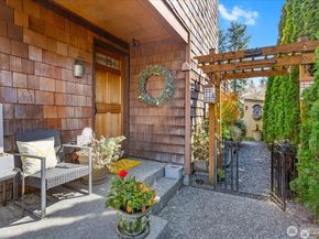18210 5th Avenue NE, Shoreline WA 98155