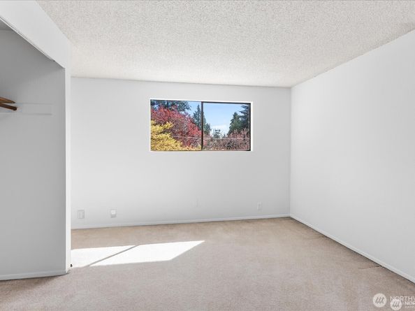 18210 5th Avenue NE, Shoreline WA 98155