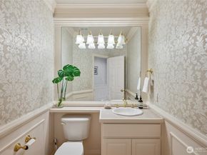 1104 268th Way SE, Sammamish WA 98075