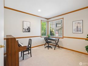 1104 268th Way SE, Sammamish WA 98075