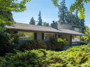 941 20th Place W, Kirkland WA 98033