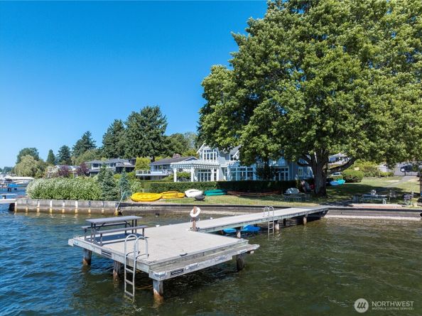 941 20th Place W, Kirkland WA 98033