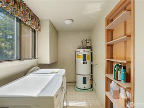 941 20th Place W, Kirkland WA 98033