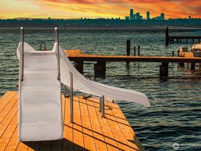 18 Holly Lane, Mercer Island WA 98040