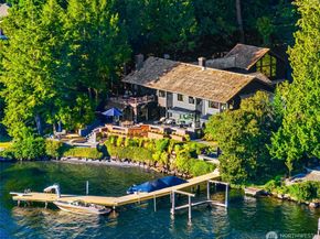 18 Holly Lane, Mercer Island WA 98040