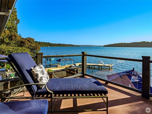 18 Holly Lane, Mercer Island WA 98040