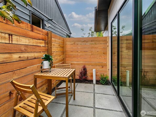 8733 13th Avenue NW A, Seattle WA 98117