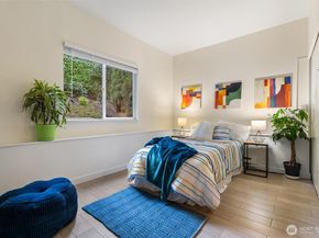 19004 12th Avenue NE, Shoreline WA 98155