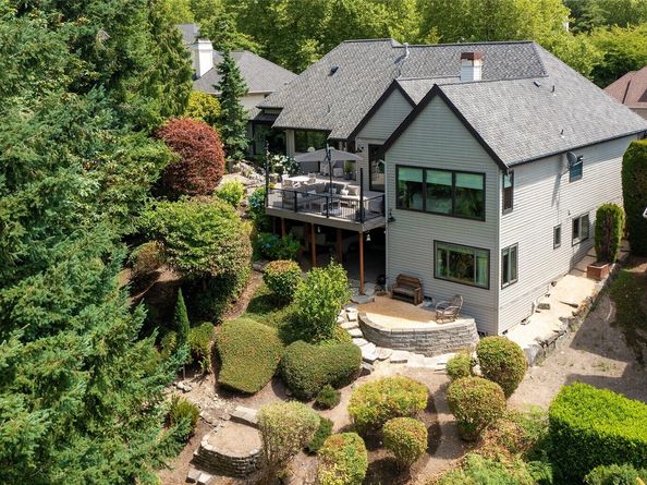 19530 SE 24th Place, Sammamish WA 98075