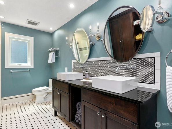 19530 SE 24th Place, Sammamish WA 98075