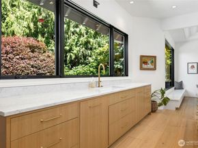 19530 SE 24th Place, Sammamish WA 98075