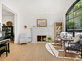 19530 SE 24th Place, Sammamish WA 98075
