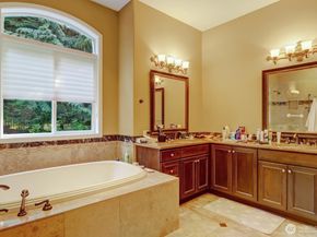 6413 163rd Place SE, Bellevue WA 98006