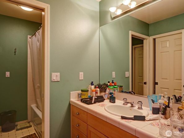 6413 163rd Place SE, Bellevue WA 98006