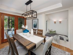 11423 NE 104th Street, Kirkland WA 98033