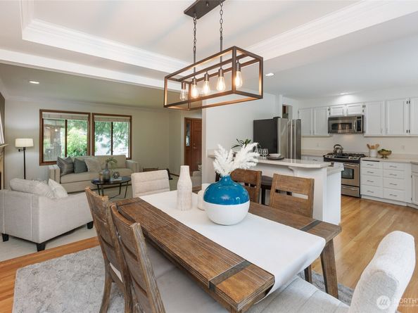 11423 NE 104th Street, Kirkland WA 98033