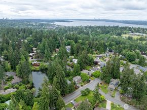 11423 NE 104th Street, Kirkland WA 98033