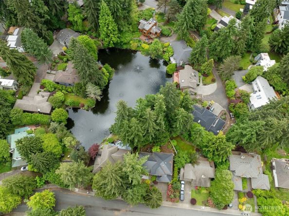 11423 NE 104th Street, Kirkland WA 98033