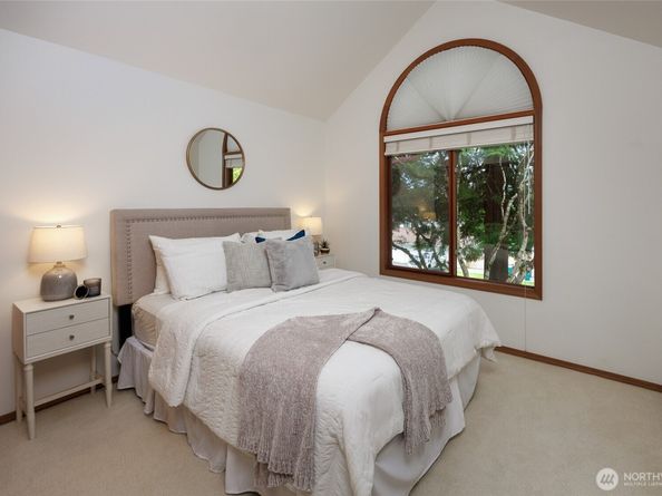 11423 NE 104th Street, Kirkland WA 98033
