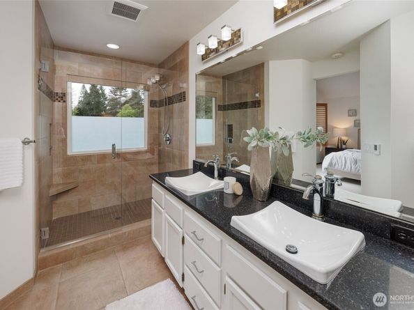 11423 NE 104th Street, Kirkland WA 98033