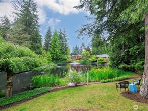 11423 NE 104th Street, Kirkland WA 98033