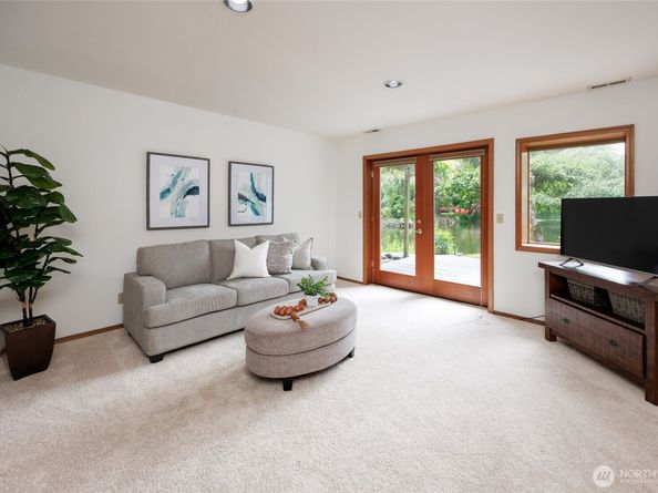 11423 NE 104th Street, Kirkland WA 98033